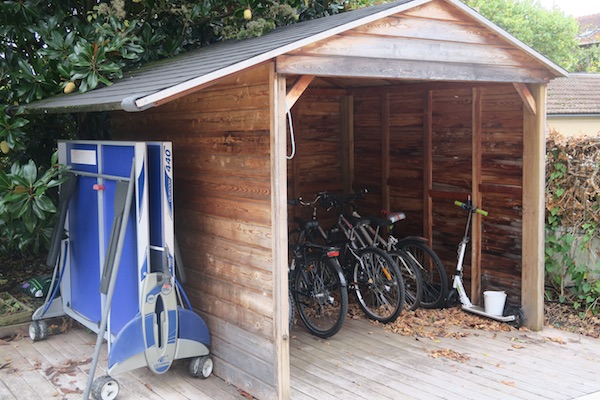 Garde-corps en bois exotique sur mesure pour nos terrasses