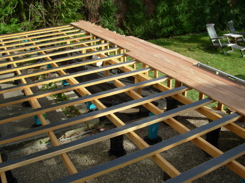 Structure dalle de bton pour terrasse bois